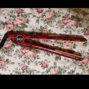 iChi 1" Crimson and Lace flat iron